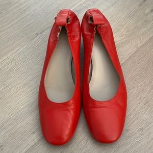 Everlane Day Heel Red size 8 in excellent condition